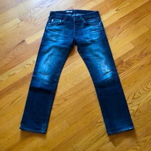 AG Matchbox pants. W32/L30. Good preowned cond Slight stretch. Rip on left leg